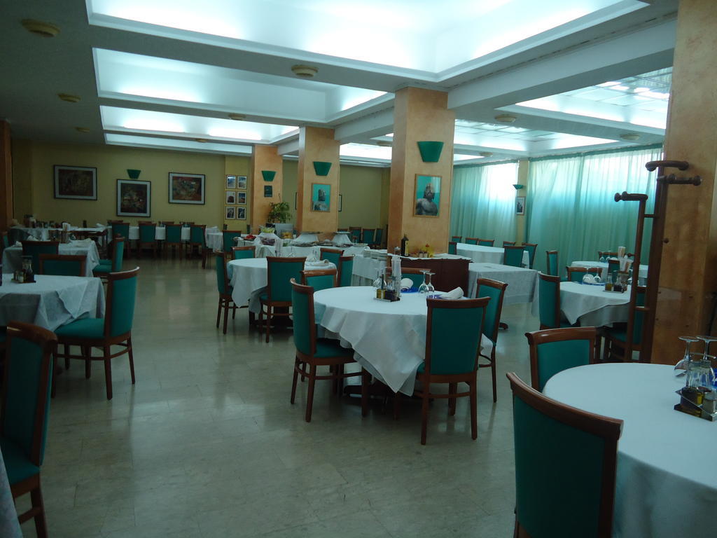 Hotel Ristorante Mommo Polistena Ngoại thất bức ảnh