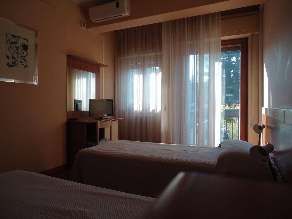 Hotel Ristorante Mommo Polistena Ngoại thất bức ảnh